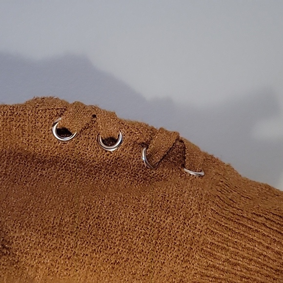 2/$15 Cropped Sweater - Picture 2 of 4